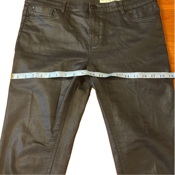 Esmara black super skinny black stretch zippered jeans with sheen - Picture 4 of 11